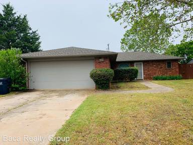Main picture of 1215 W Churchill Blvd