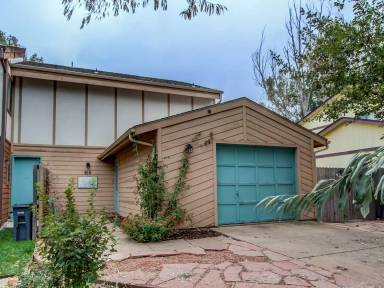 Main picture of 810 Sir Galahad Dr