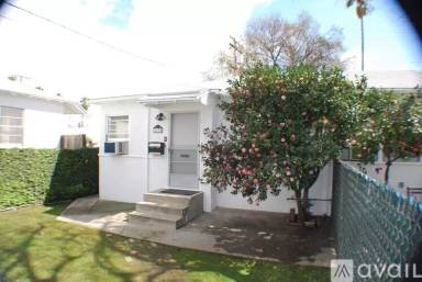 Main picture of 418A Western Ave