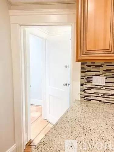 Main picture of 469 53rd St