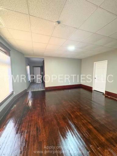 Main picture of 2136 S 12th St