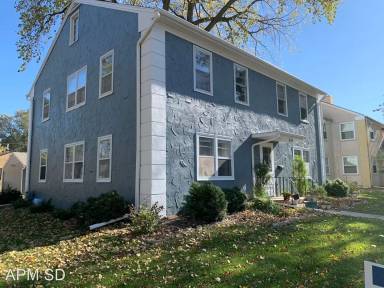 Main picture of 713 W 2nd St
