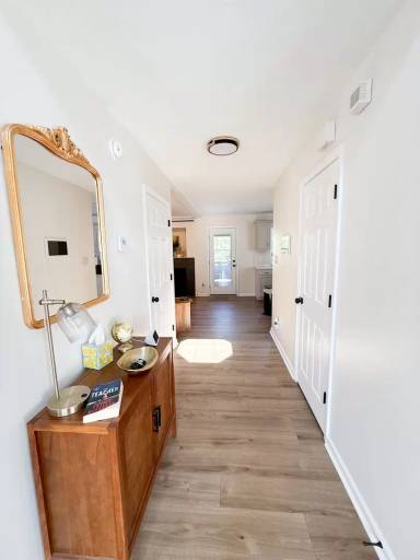 Main picture of 670 Superior Ln