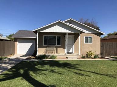 Main picture of 2425 W Flower Ave