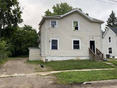 Main picture of 326 Union St