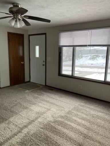 Main picture of 3313 Chicago Ave