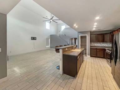 Main picture of 4817 W Big Red Rd