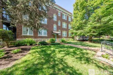 Main picture of 5350 Pershing Ave