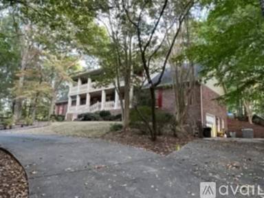 Main picture of 2276 Buford Hwy