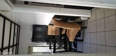 Main picture of 13 Bachman Pl