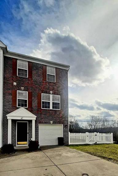 Main picture of 47 Robin Ln