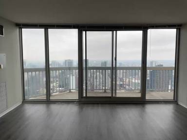 Main picture of 544 N State St
