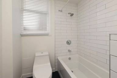 Main picture of 839 Broderick St