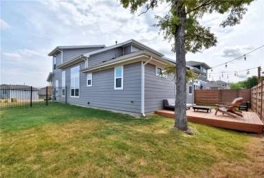 Main picture of 7201 Mowbray St