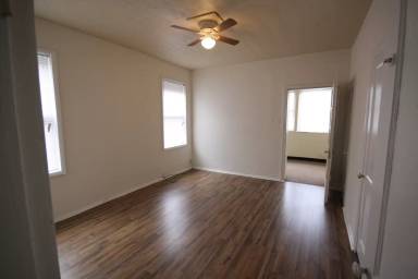 Main picture of 4217 S Grand Blvd