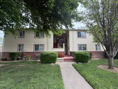 Main picture of 135 Baxter Ave