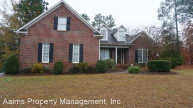 Main picture of 711 Foxcroft Dr