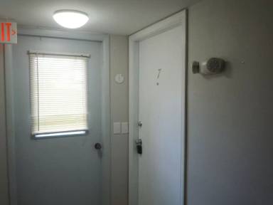 Main picture of 119 W Clay St