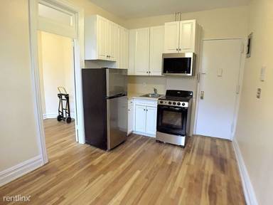 Main picture of 370 W 51st St
