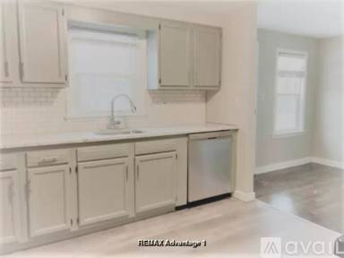 Main picture of 107 Brooks St