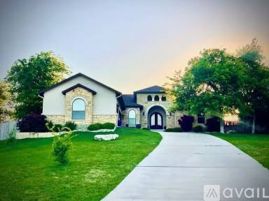 Main picture of 1007 Vista View Ct