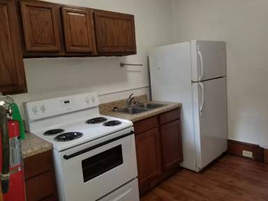 Main picture of 701 E Main St