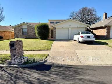 Main picture of 917 Old Mill Cir