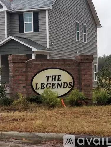 Main picture of 400 Legends Dr