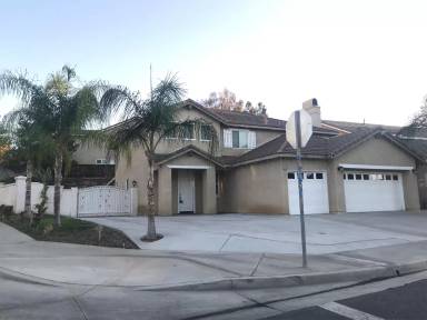 Main picture of 27481 Arla St