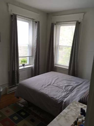 Main picture of 968 State St