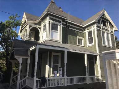 Main picture of 1117 W 28th St