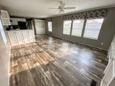 Main picture of 122 Dennis Ln