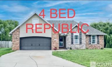 Main picture of 696 N Washington Ct
