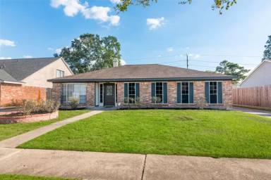 Main picture of 22115 Fincastle Dr