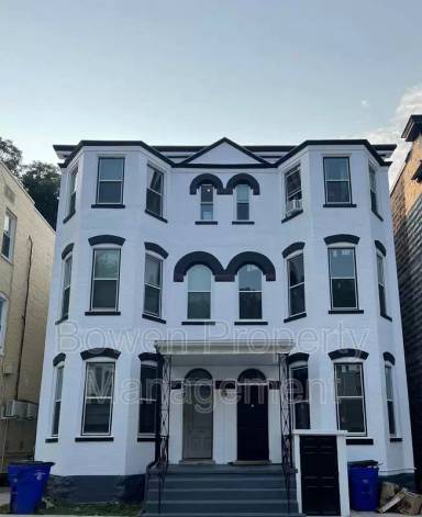 Main picture of 230 Summit Ave