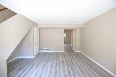 Main picture of 2811 Mexico Gravel Rd
