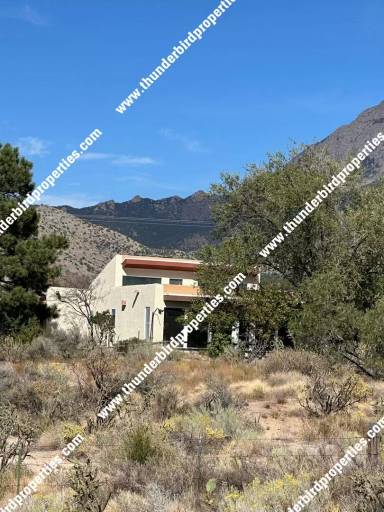 Main picture of 11911 Elena Dr NE