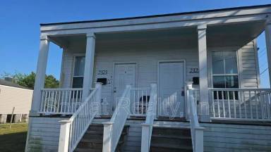 Main picture of 2325 Florida Ave