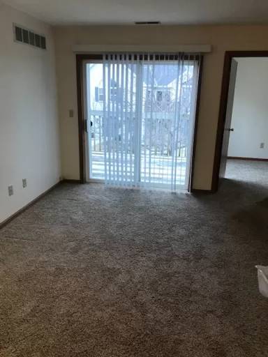 Main picture of N25W24011 River Park Dr