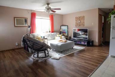 Main picture of 715 28th St SE