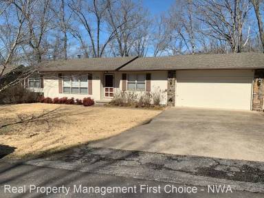 Main picture of 16 Lambourn Dr