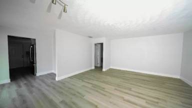 Main picture of 1632 NE 4th Pl