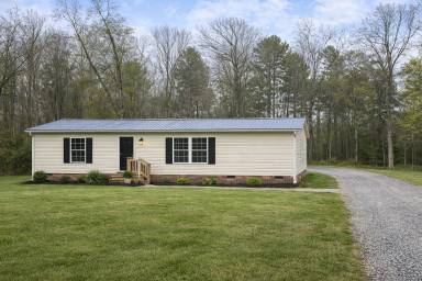 Main picture of 397 Lester Dr