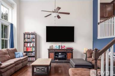 Main picture of 512 Old Mill Village Dr