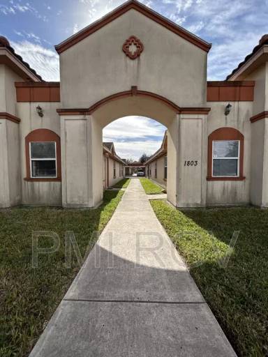 Main picture of 1803 W Douglas St