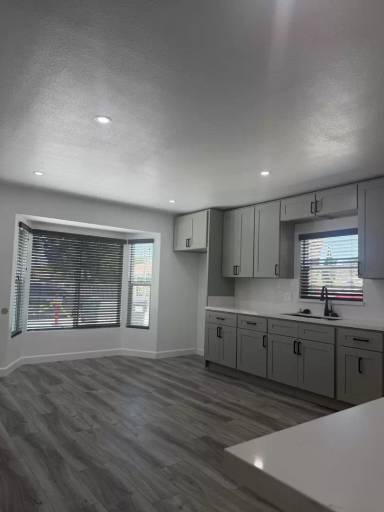 Main picture of 15327 S Butler Ave