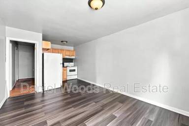 Main picture of 900-922 Booth St Apartments