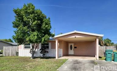 Main picture of 555 Teak Dr