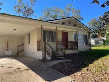 Main picture of 1203 Tampa Dr