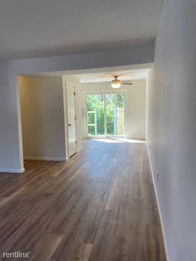 Main picture of 411 W Broadway Columbia Mo